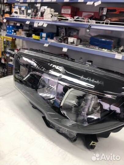 Фара Лада Веста левый