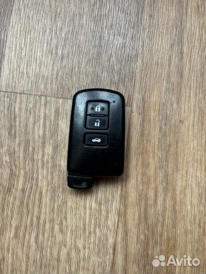 Смарт ключ toyota camry
