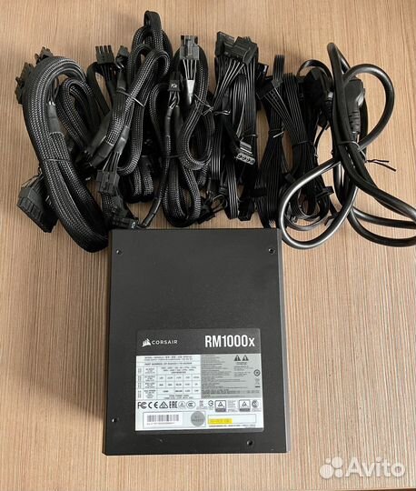 Блок питания Corsair RM1000X