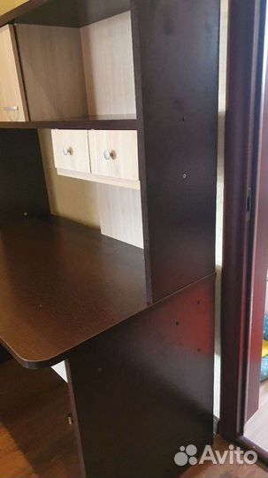 Письменный стол