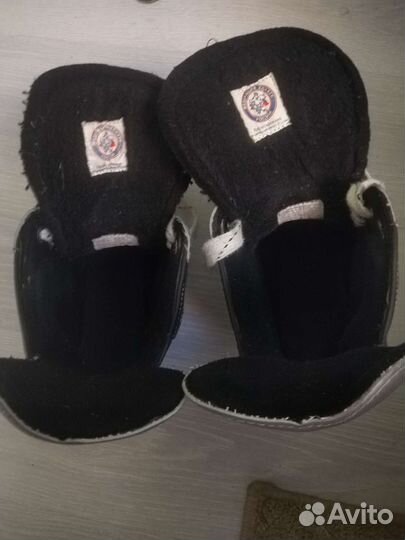 Продаются коньки б/у. 43 размер