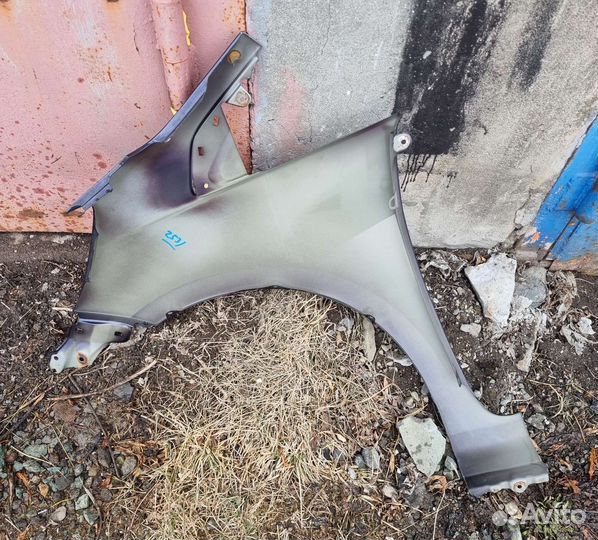 Крыло переднее правое Fit. Дорестайл