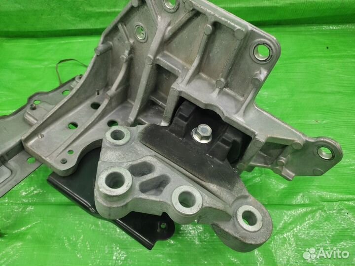 Подушка кпп лев 2TR Renault Koleos/Nissan X-Trail