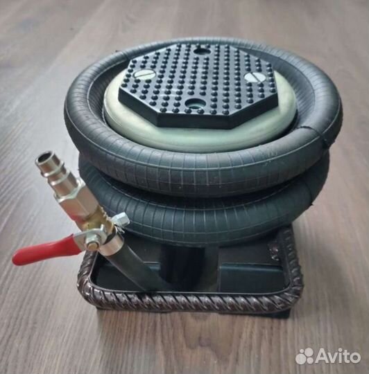 Домкрат пневматический 3 тоны с телескопом