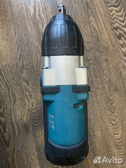 Гайковерт аккумуляторный makita 440Nm