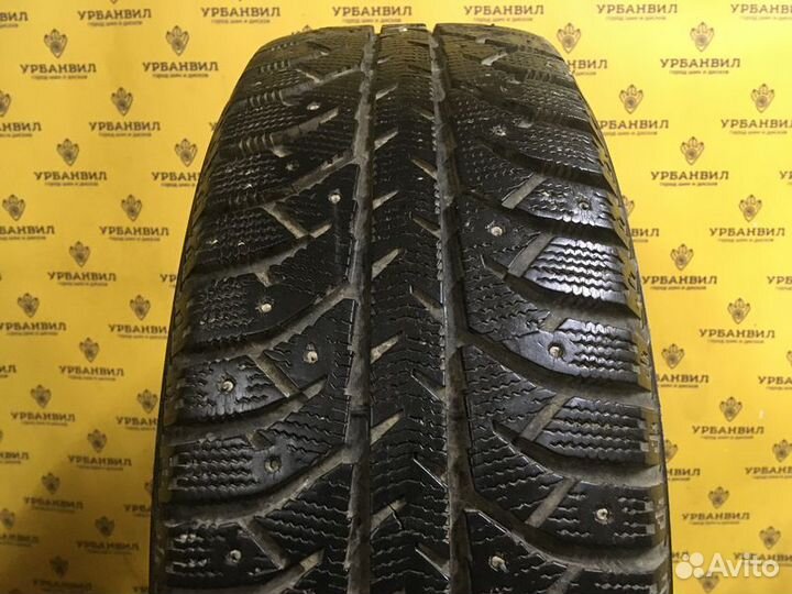 Bridgestone Ice Cruiser 7000 215/60 R17 96H