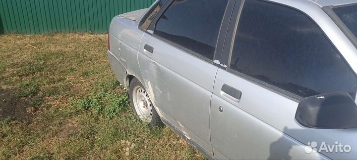LADA Priora 1.6 МТ, 2010, битый, 200 000 км