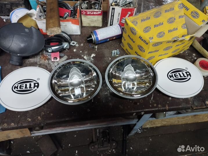 Противотуманные фары hella F200