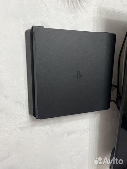 Sony playstation 4 slim