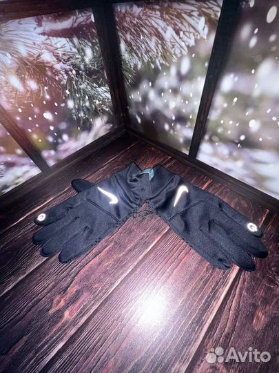 Перчатки Nike сенсорные