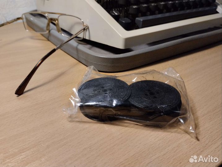Лента красящая для пишущей машинки