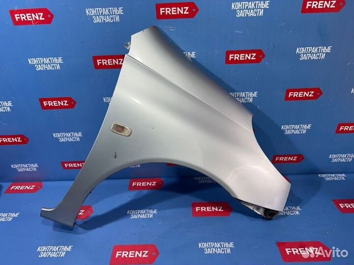 Крыло переднее правое Toyota Funcargo NCP20