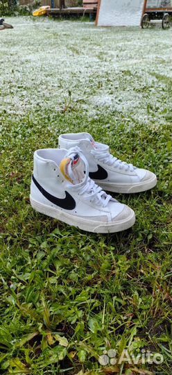 Nike Blazer 77’ Mid White Black premium