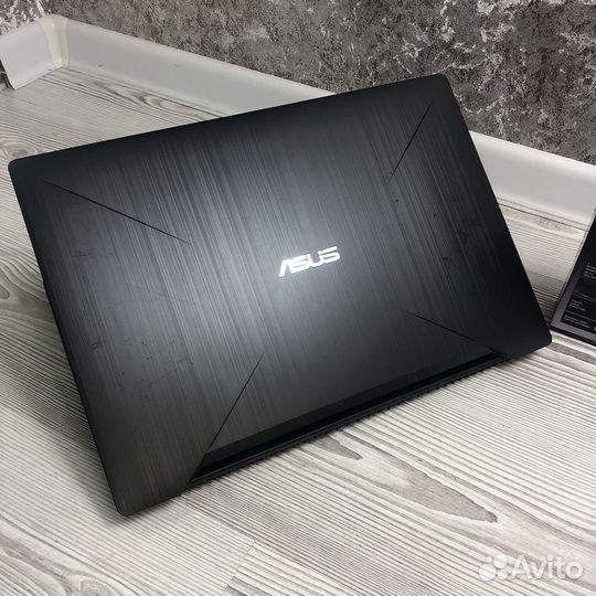 Игровой ноутбук Asus/GTX1050 на 4гб/8гб/SSD/ips/i5