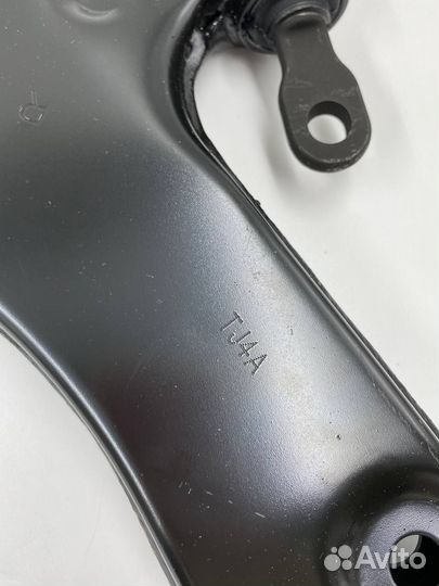 Рычаг передний правый Hyundai Staria
