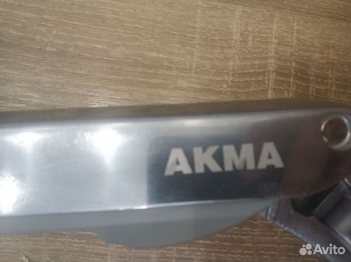 Кронштейн для телевизора поворотный