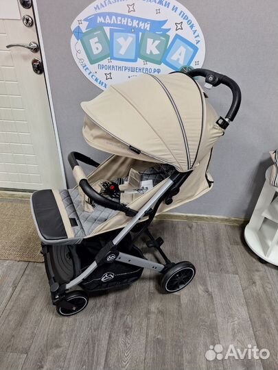 Новая прогулочная коляска лёгкая