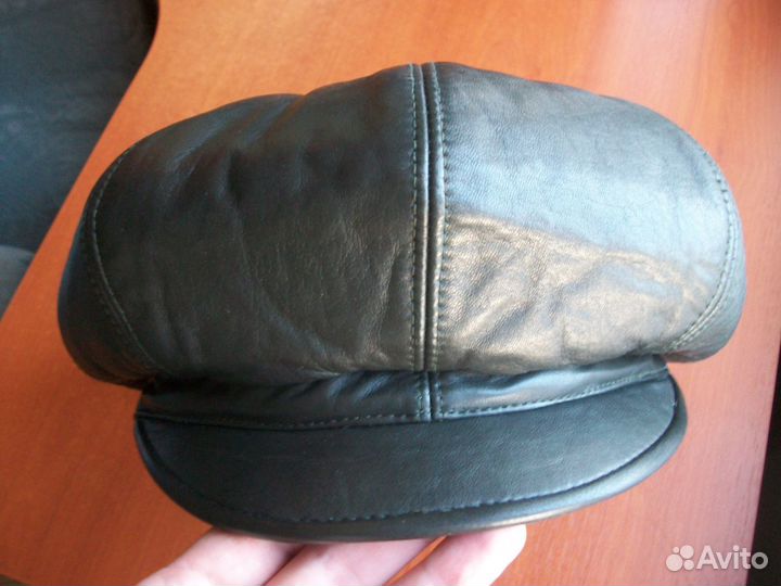 Кепка женская кожаная, размер 57-58