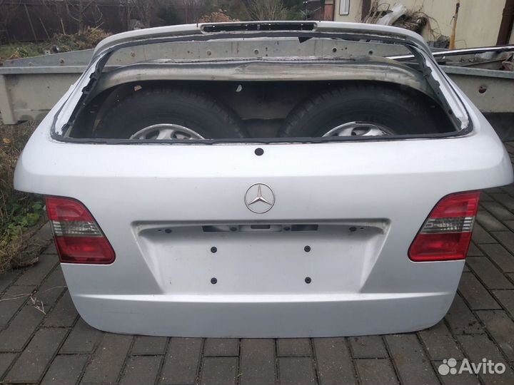 Mersedes B-класс w245 05-11 Крышка багажника