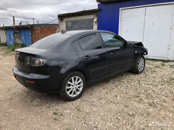 Mazda 3 1.6 МТ, 2006, битый, 220 000 км
