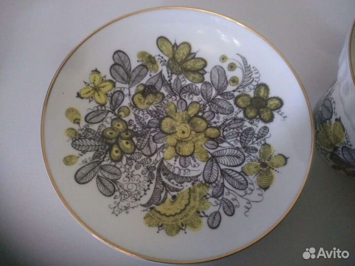 Фарфоровые чайные пары 