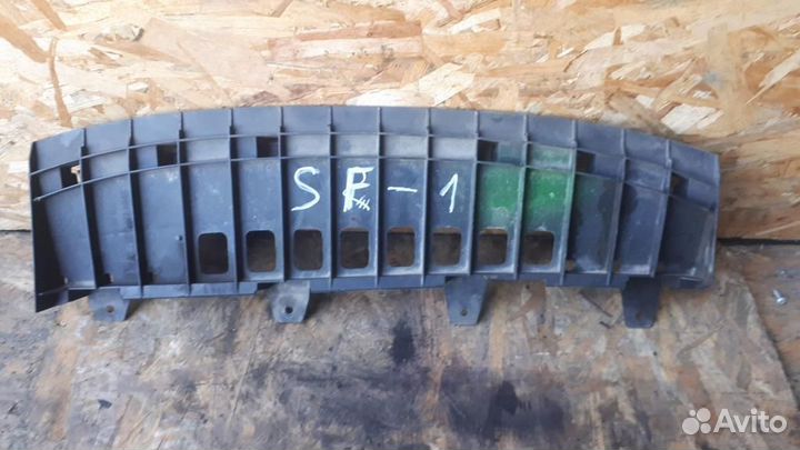 Кронштейн переднего бампера Skoda Fabia 2