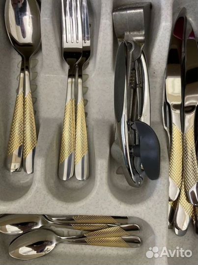 Столовые приборы на 6 персон