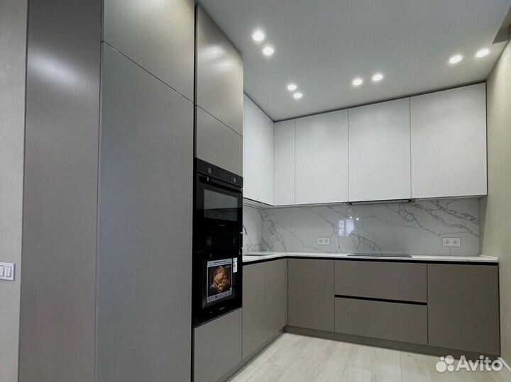 Встроенная кухня на заказ