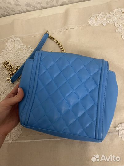 Сумка через плечо love moschino