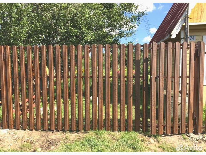 Забор из евроштакетника