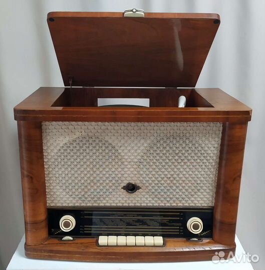 Радиола Эстония 55 (Estonia 55)