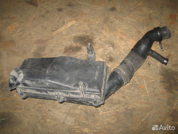 Корпус воздушного фильтра Ford Mondeo 3