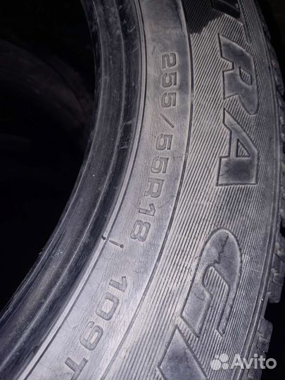 Goodyear UltraGrip 500 255/55 R18