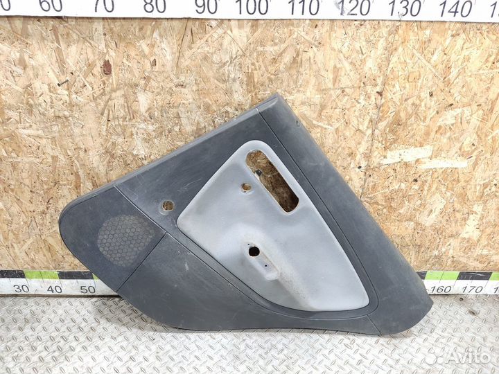 Обшивка двери задней правой Seat Seat cordoba 2002