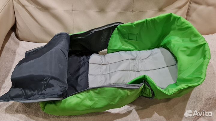 Детские санки с тёплым чехлом