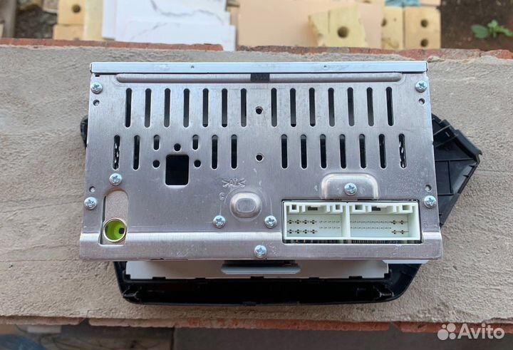 Штатная магнитола на kia rio 3