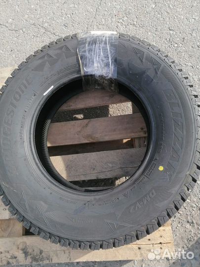 Bridgestone Blizzak DM-V2 215/70 R15 98S