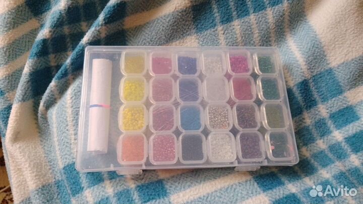 Набор бисера и бусин