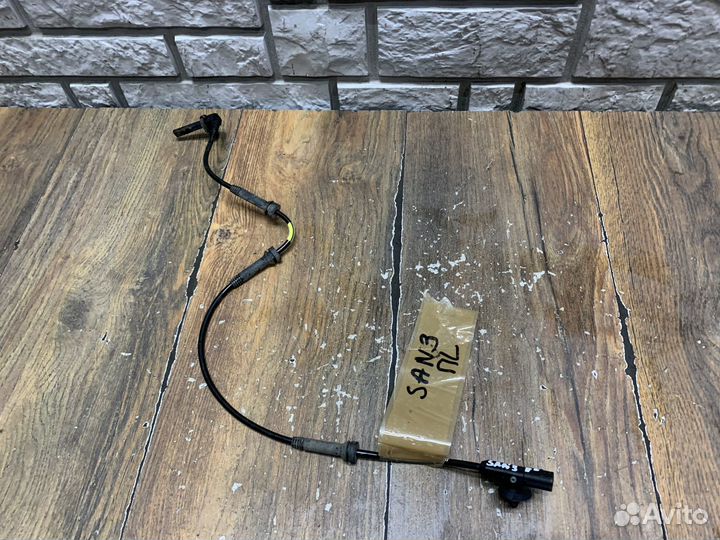 Renault Sandero 2 Датчик ABS передний LH RH