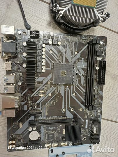 Материнская плата с процессором ryzen 3 2200g