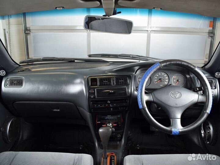 Toyota Corolla 1.5 AT, 2000, 330 136 км