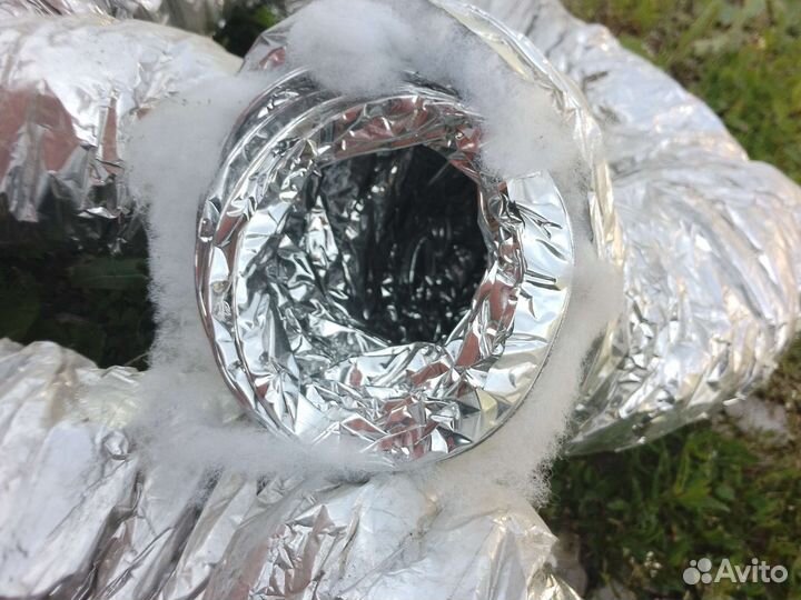 Гибкий воздуховод. Армированный утеплённый