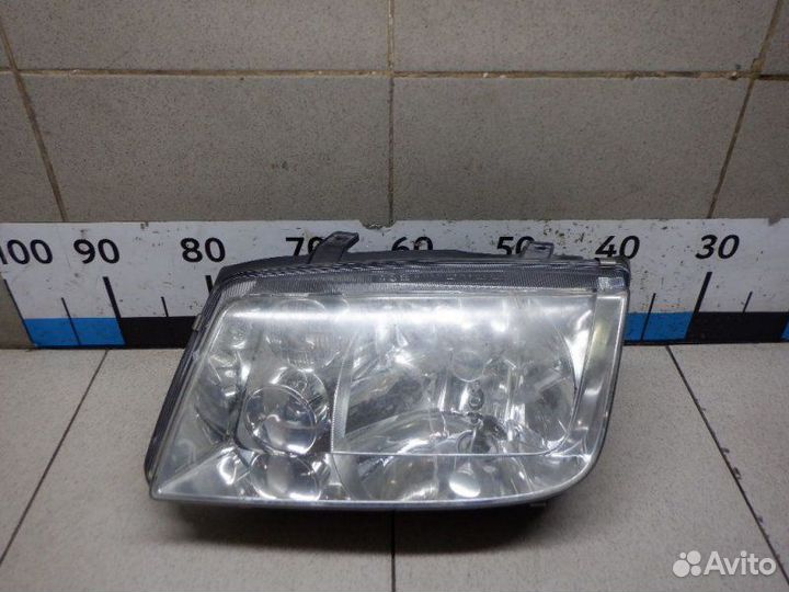 Фара левая Volkswagen Bora 1997-2005 седан 1.6 AEH