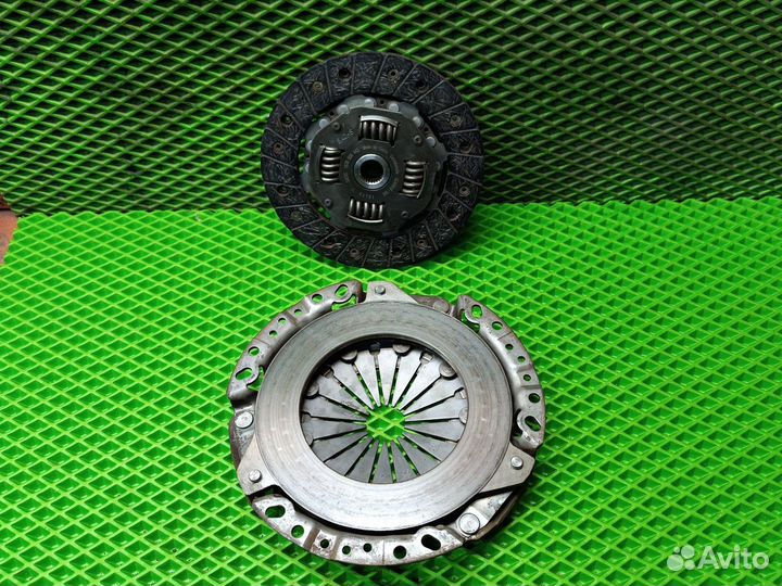 Сцепление Mitsubishi carisma