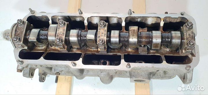 Головка блока цилиндров Audi 80 B3. 1,8 JN