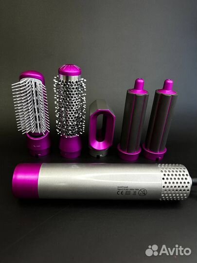 Стайлер Dyson в чемодане