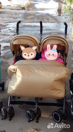 Коляска для двойни и близнецов