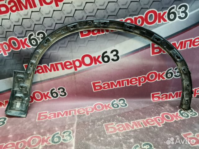 Накладка крыла передняя левая Volvo XC