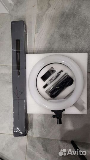 Проф. Кольцевая лампа 32 см со штативом