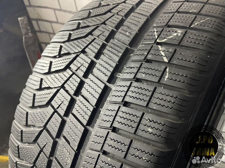 Hankook Winter I'Cept Evo2 W320A SUV 275/40 R22 107V